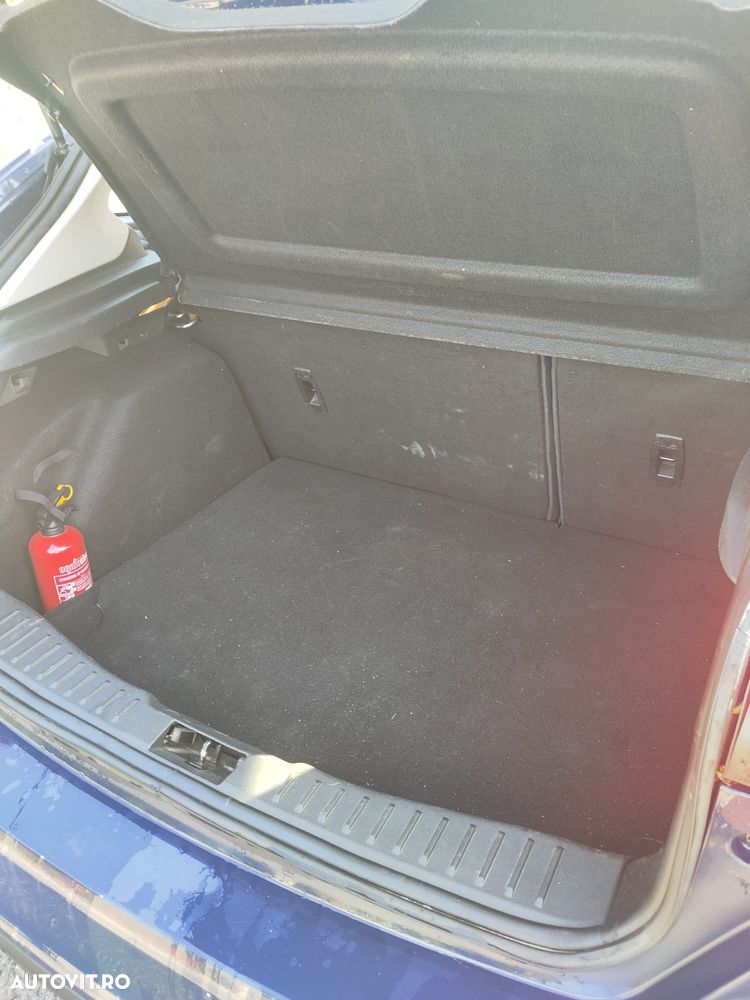 Ford Focus 1.5 TDCi ST-Line - 8