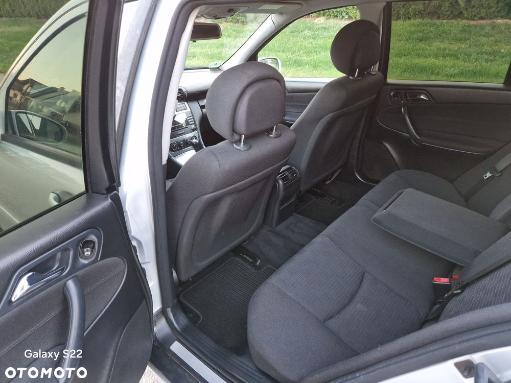 Mercedes-Benz Klasa C 200 CDI Automatik Avantgarde Sport Edition - 9