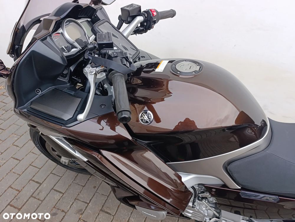 Yamaha FJR - 15