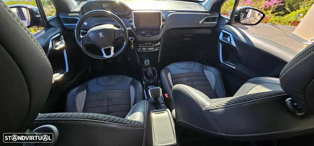 Peugeot 2008 1.6 BlueHDi Allure - 17