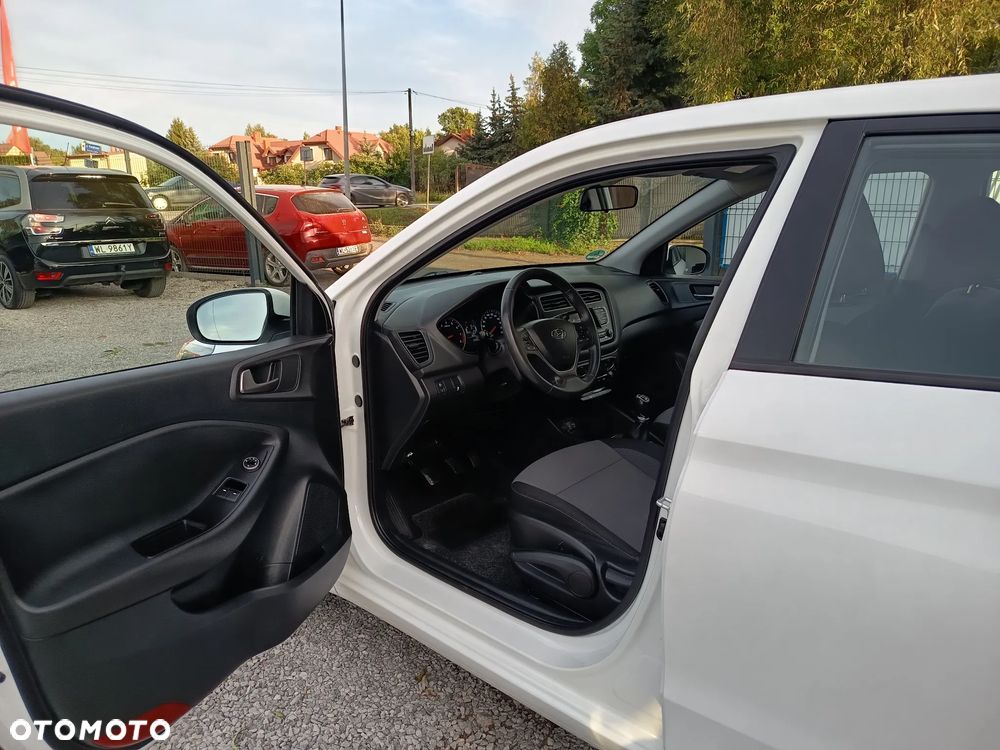 Hyundai i20 1.2 Select - 11