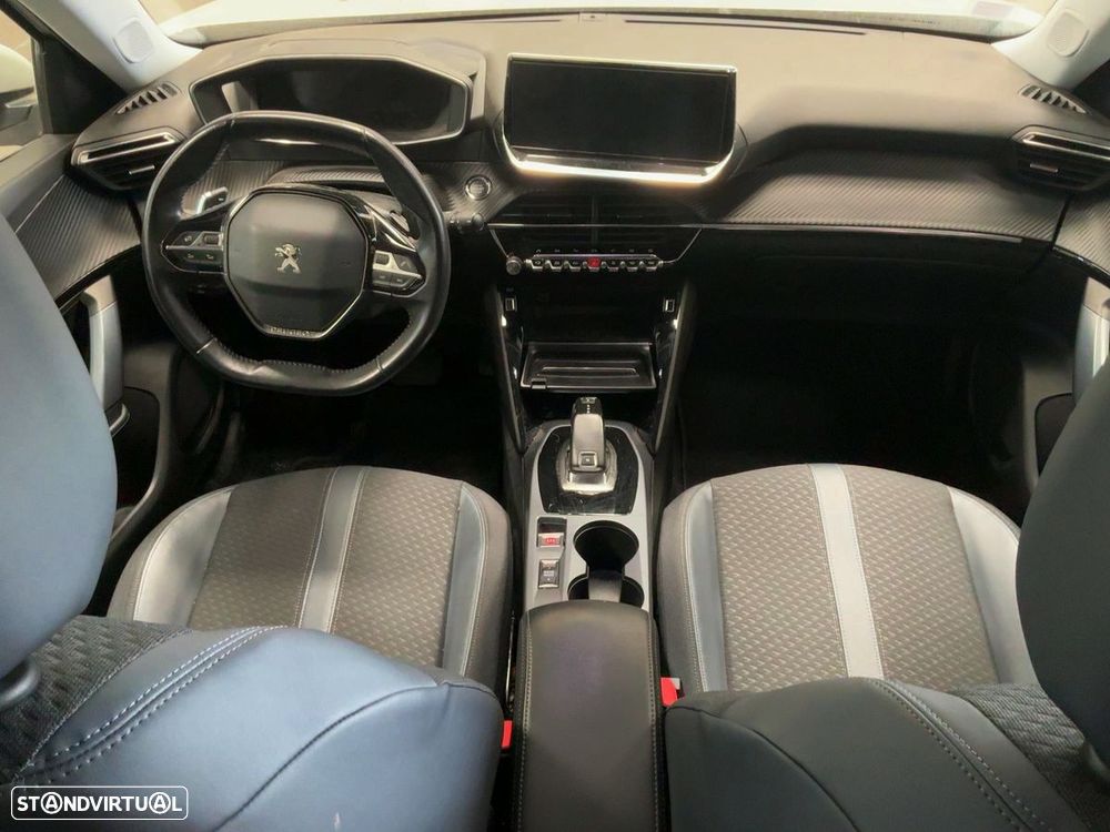 Peugeot 2008 PureTech 130 EAT8 Allure - 4