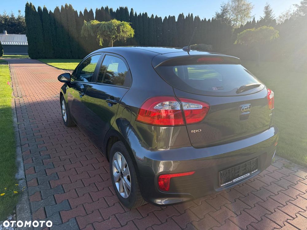 Kia Rio 1.1 CRDI Dream Team Edition - 21