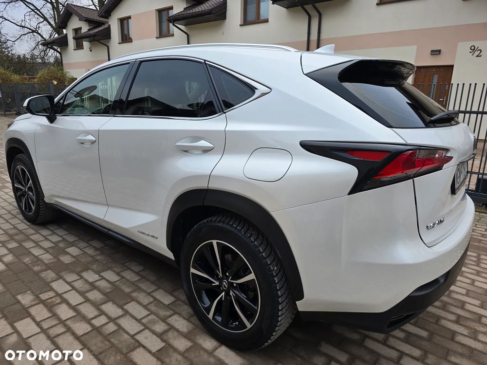 Lexus NX - 2