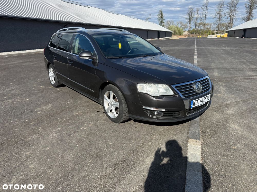 Volkswagen Passat 2.0 TDI DPF DSG Sportline - 4
