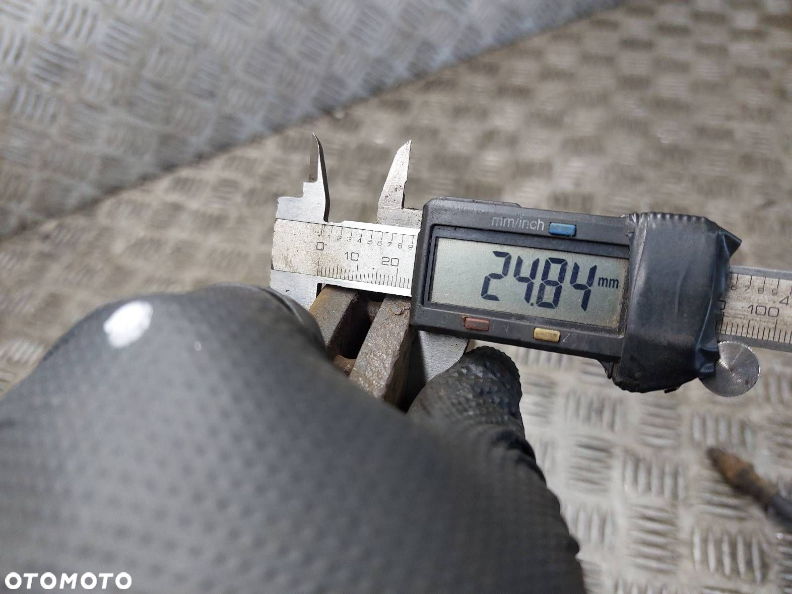 TARCZE HAMULCOWE PRZÓD + KLOCKI + ZACISKI MAZDA 5 I 1.8 16V - 6