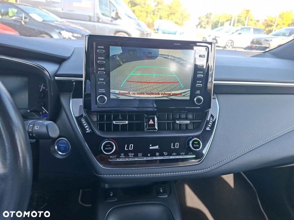 Toyota Corolla 1.8 Hybrid Comfort - 17