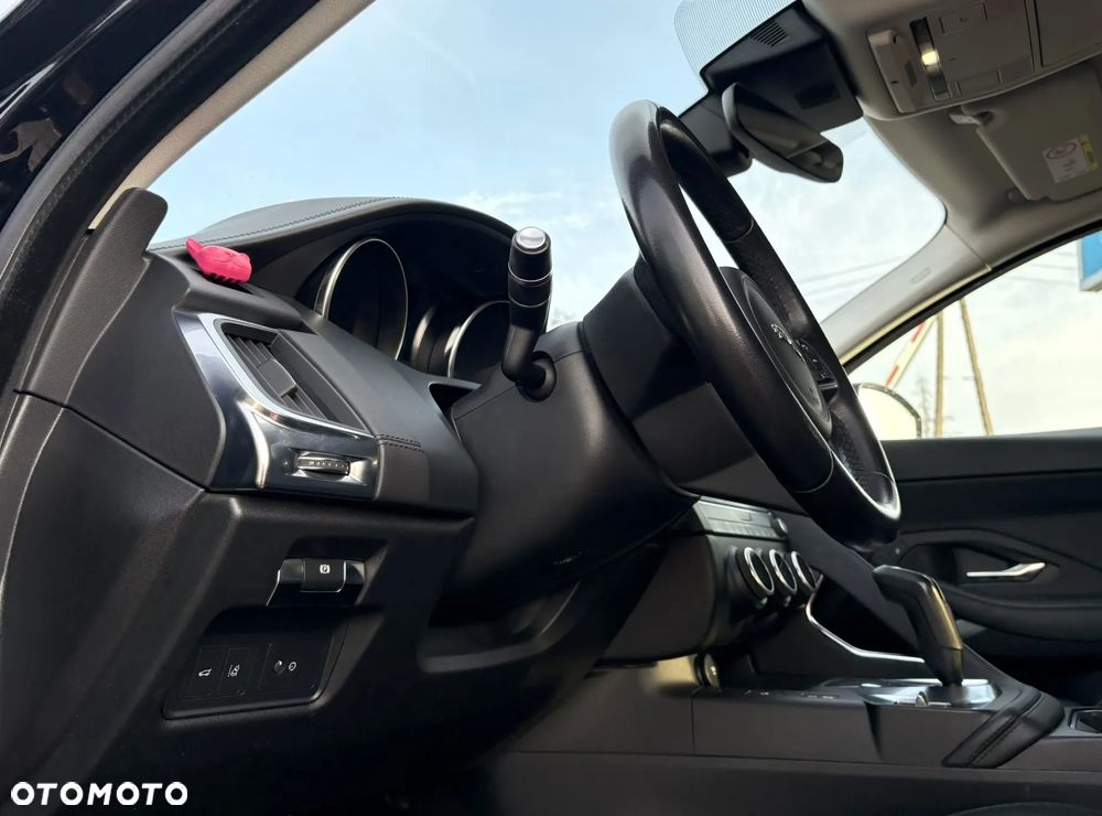 Jaguar E-Pace 2.0 i4P AWD S - 10