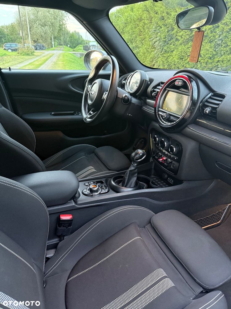 MINI Clubman Cooper D - 16