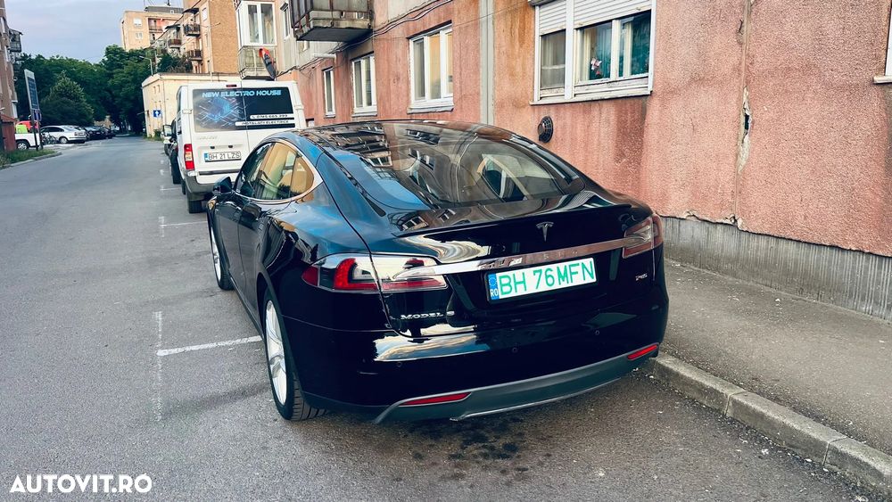 Tesla Model S Performance - 8