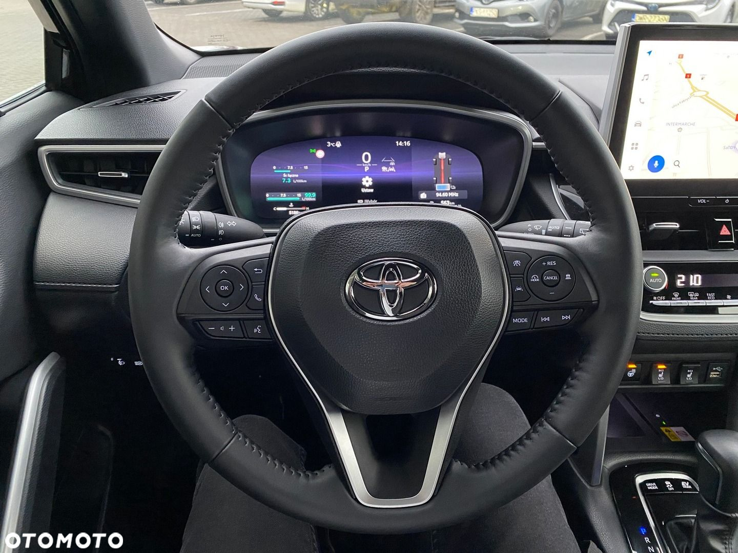 Toyota Corolla Cross 2.0 Hybrid Style - 17