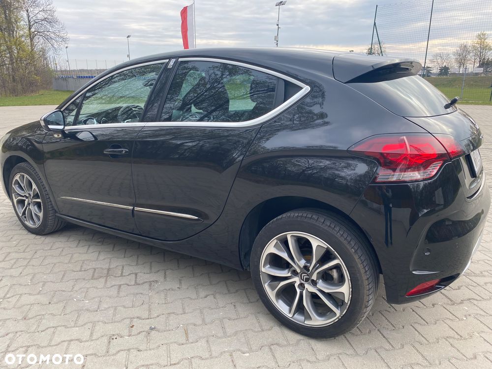 Citroën DS4 1.6 e-HDi SoChic MCP - 11