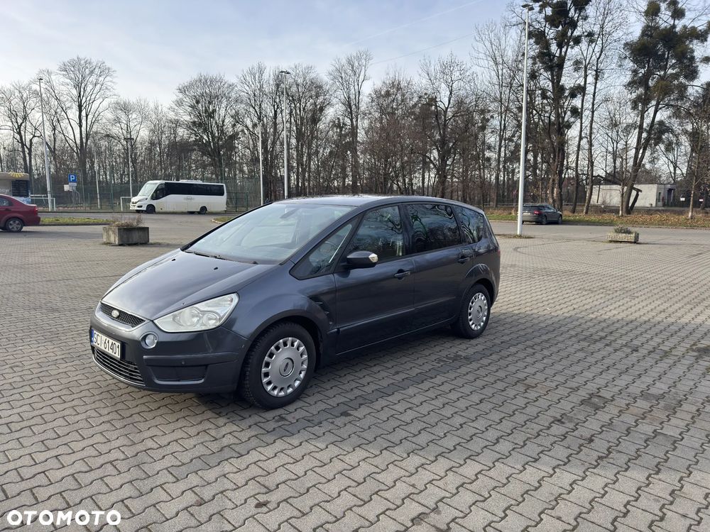Ford S-Max - 10