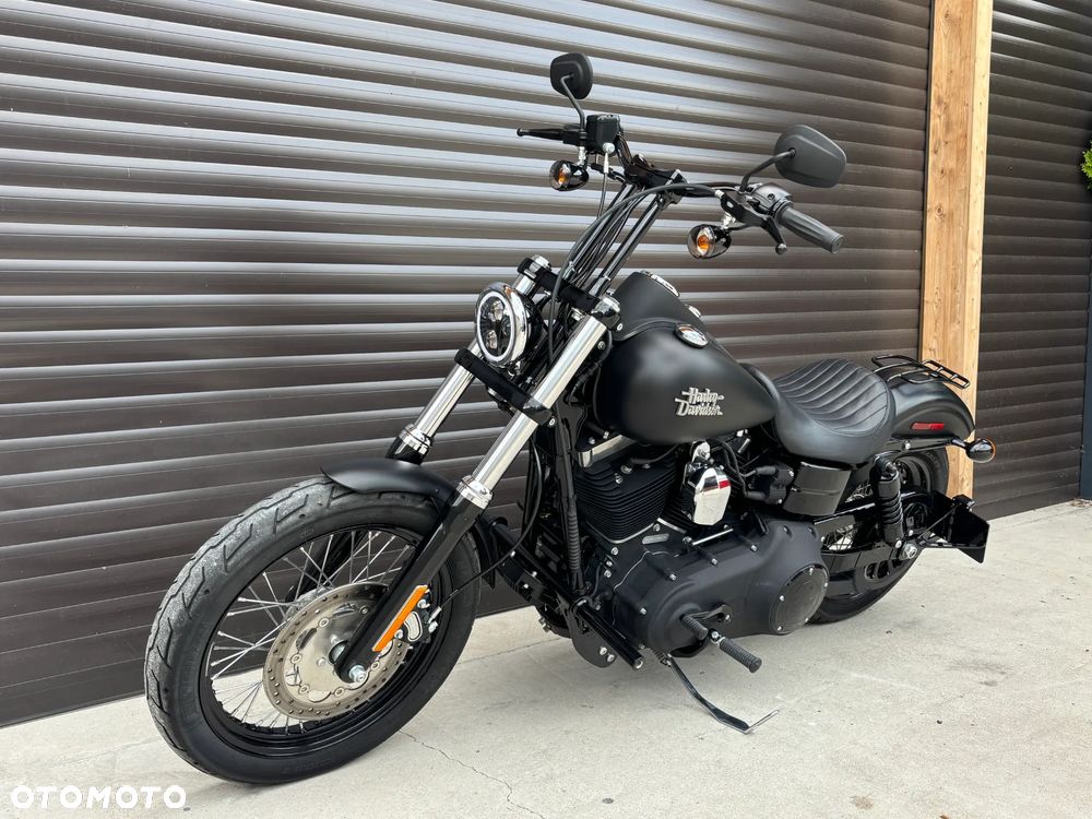 Harley-Davidson Dyna Street Bob - 7