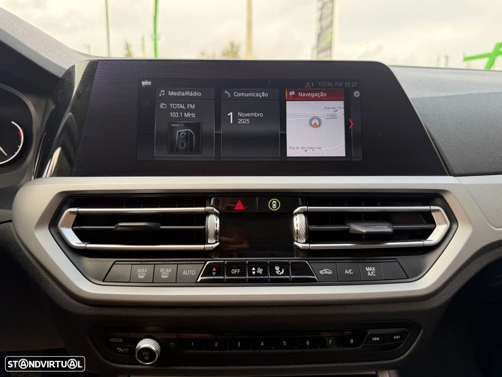 BMW 318 d Touring Advantage - 34