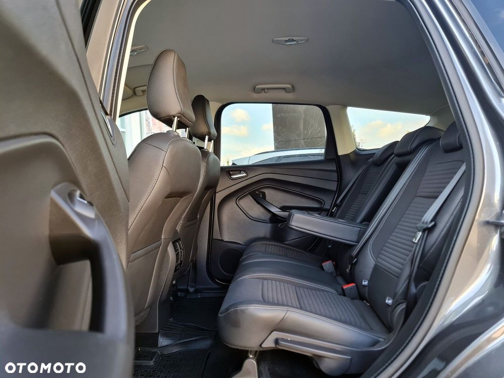 Ford Kuga 2.0 TDCi AWD Titanium - 27