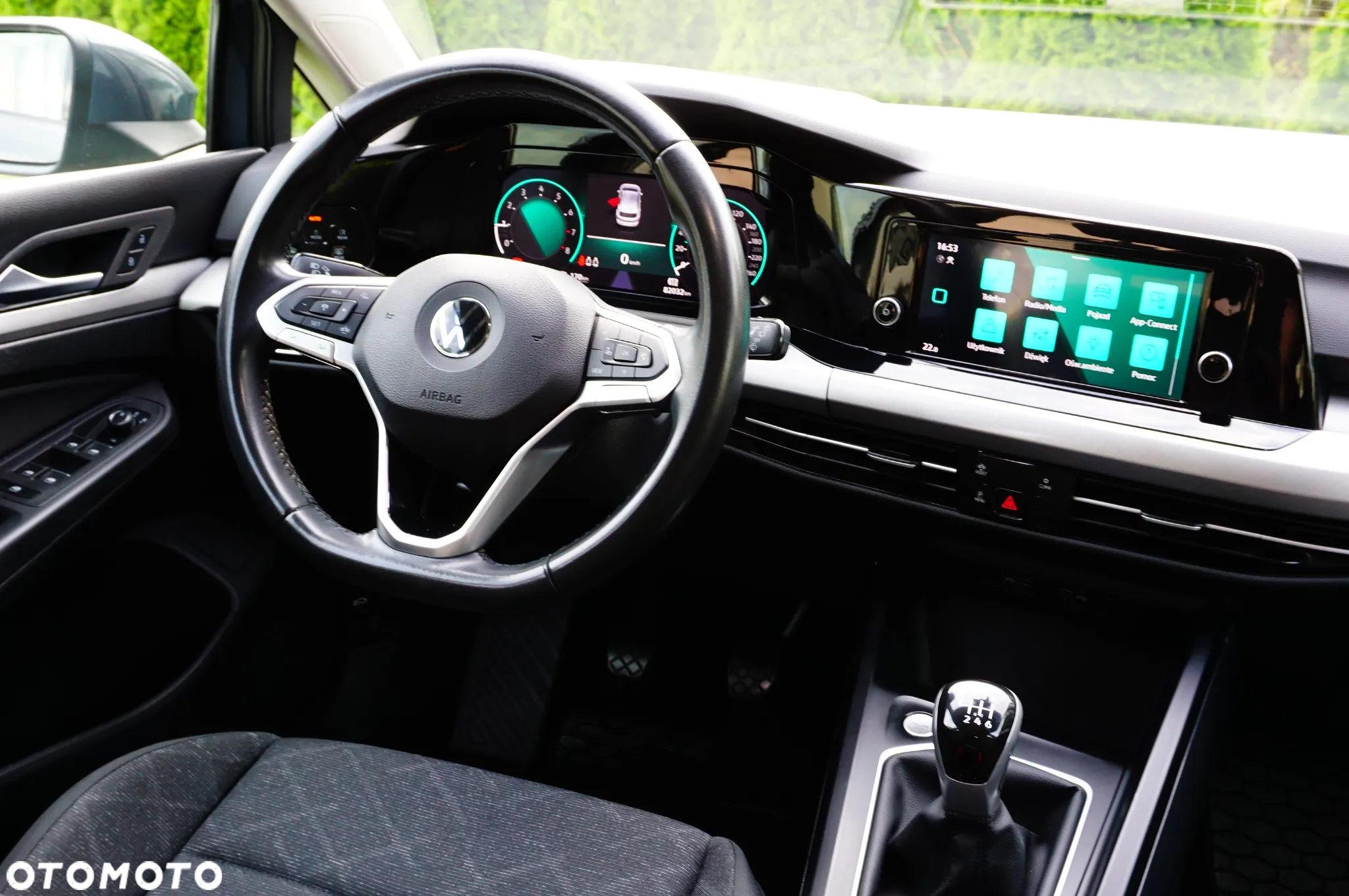 Volkswagen Golf VIII 1.5 TSI EVO Life - 37
