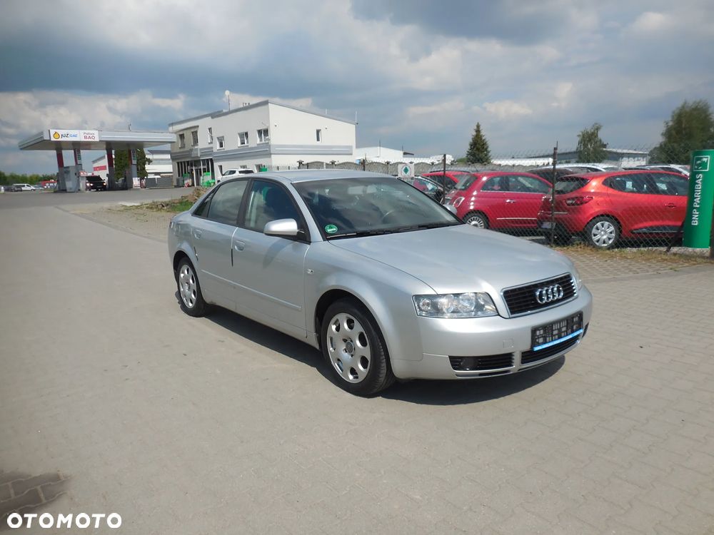 Audi A4 Limousine - 2