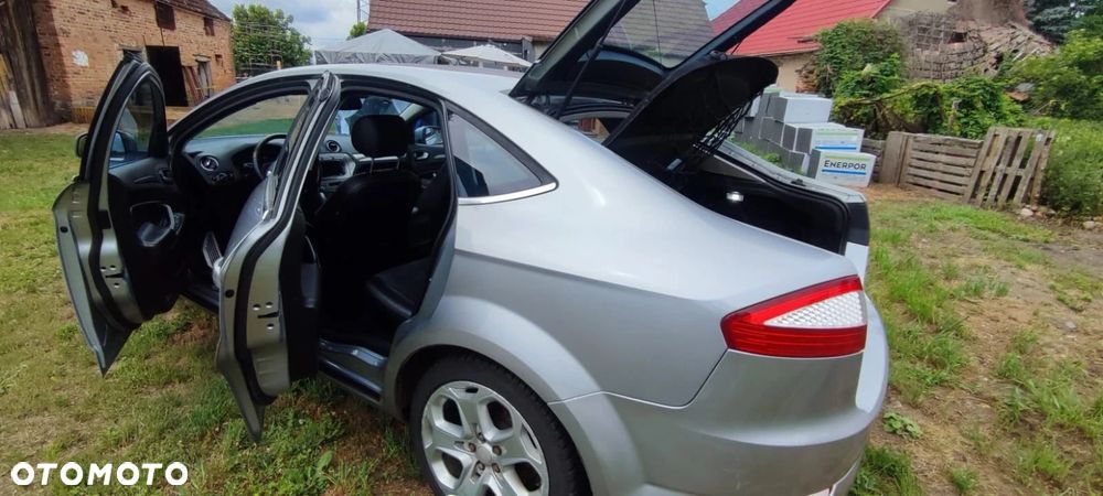 Ford Mondeo 2.5 Black Magic - 9