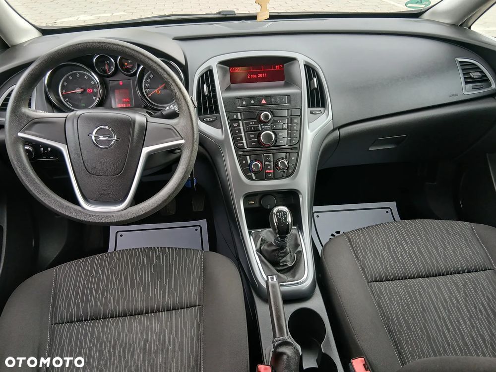 Opel Astra 1.6 Style - 11