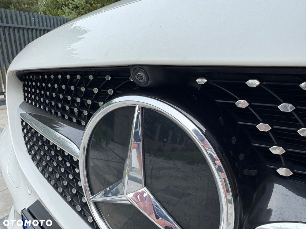 Mercedes-Benz Klasa C 300 4Matic 9G-TRONIC AMG Line - 15