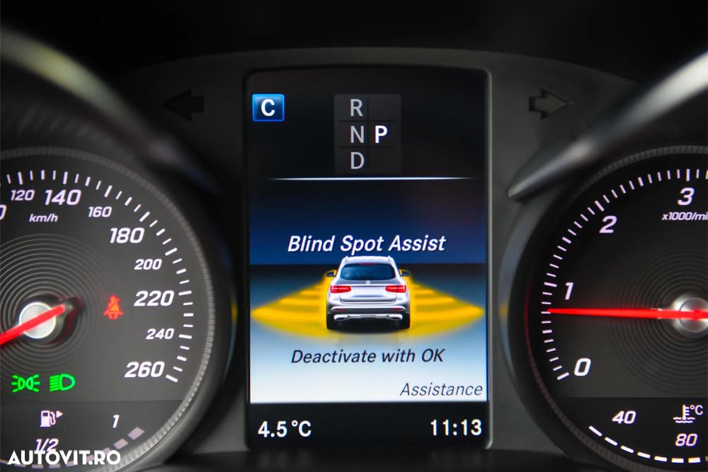 Mercedes-Benz GLC - 36