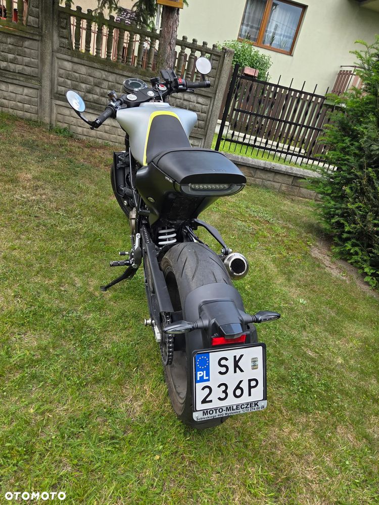 Husqvarna Vitpilen - 4