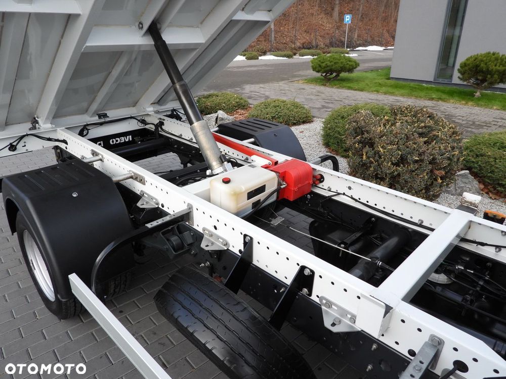Iveco DAILY 35C18 TEMPOMAT LEDY AUTOMAT HI-MATIC BLIŹNIACZE KOŁA KLIMATYZACJA  180KM - 20