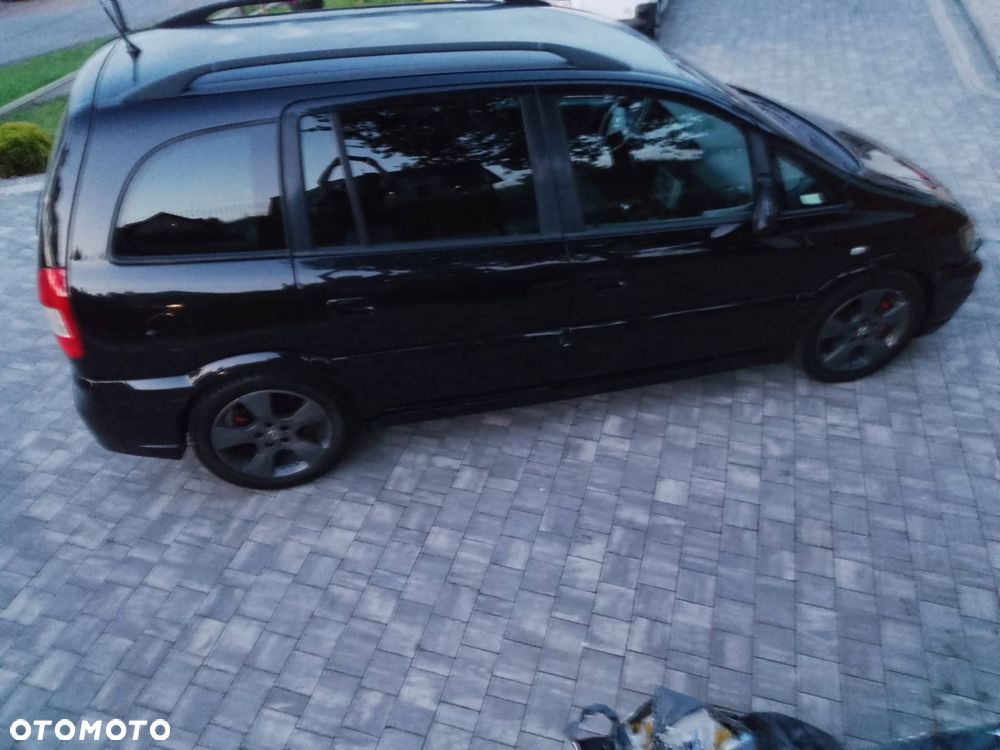 Opel Zafira - 16