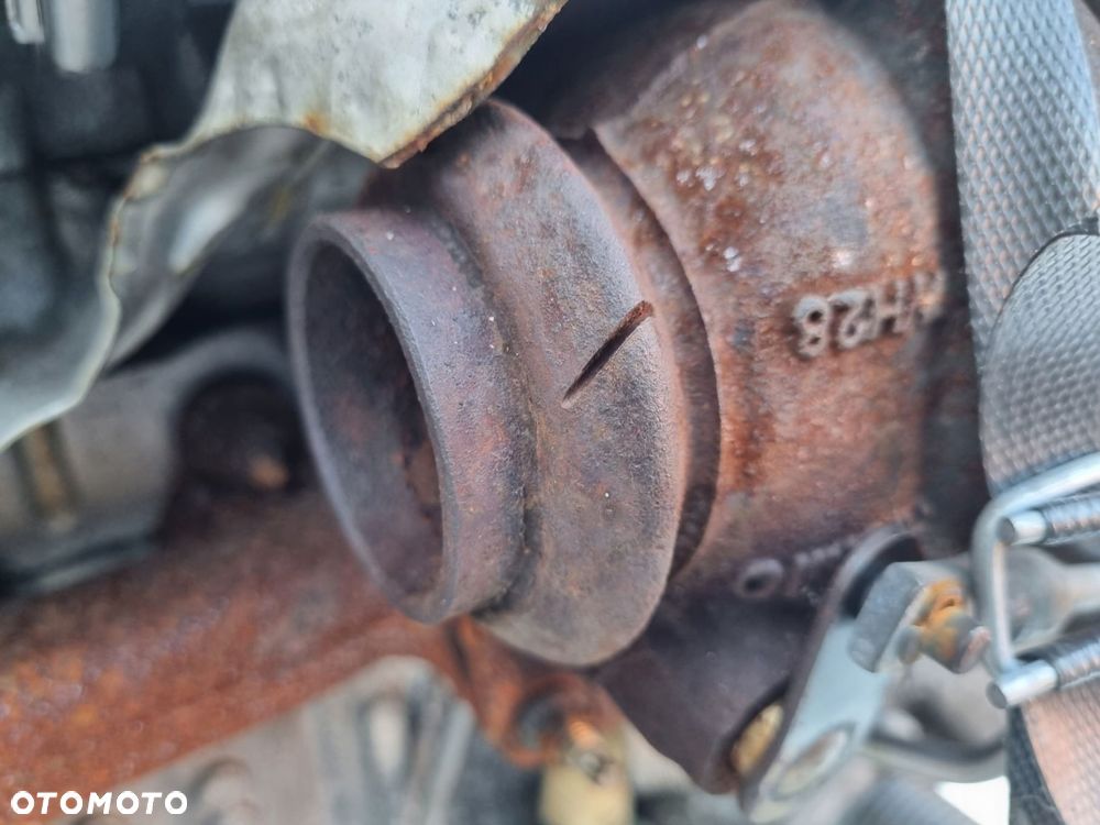 SILNIK Citroen DS3 1.4 BLUE HDI 8HR 8H01 10FDCG - 3