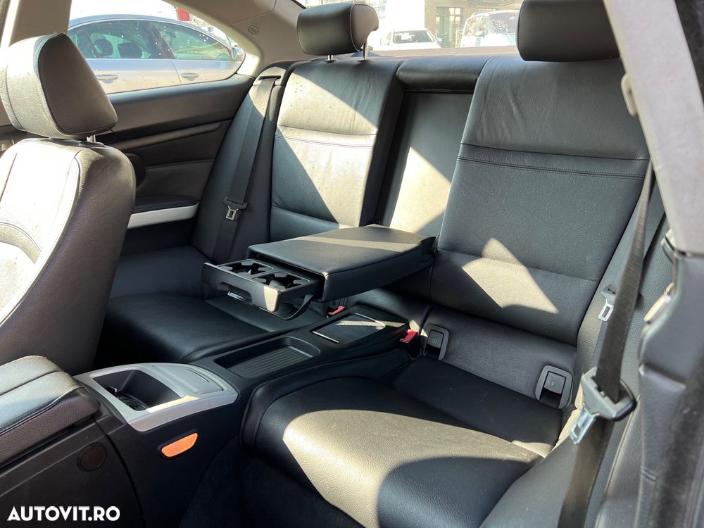 BMW Seria 3 330Ci - 10