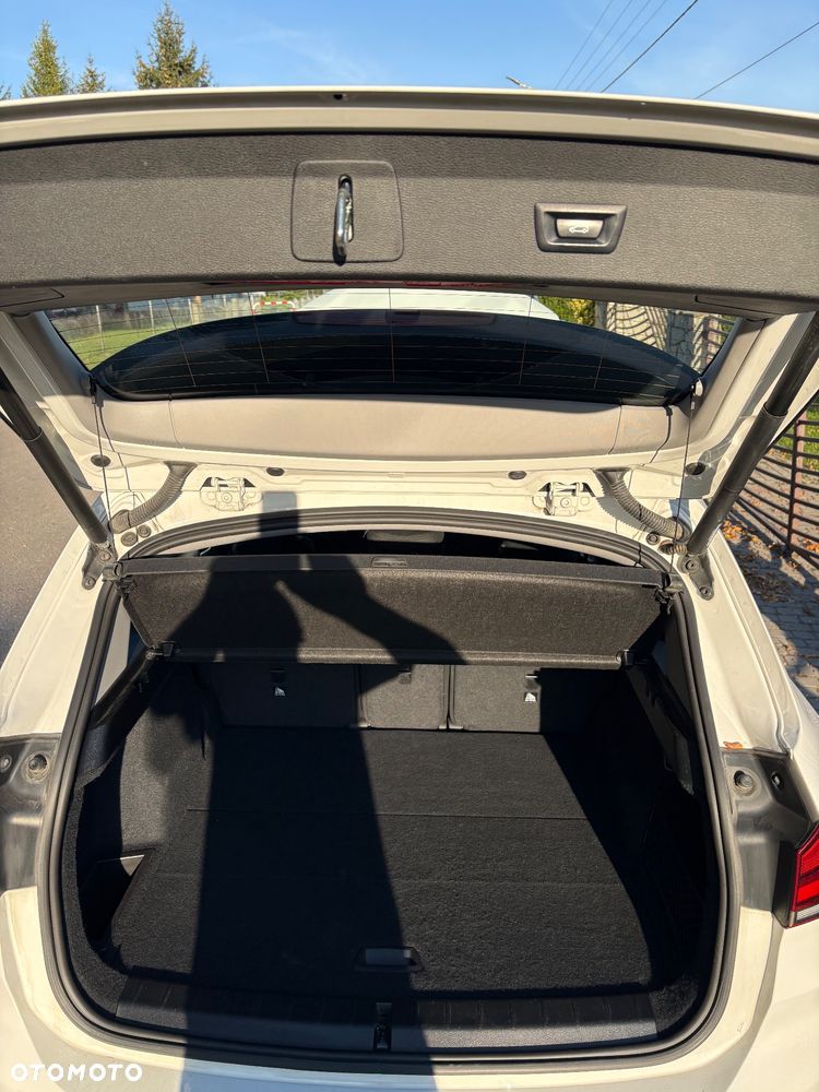 BMW X1 sDrive18i xLine - 9