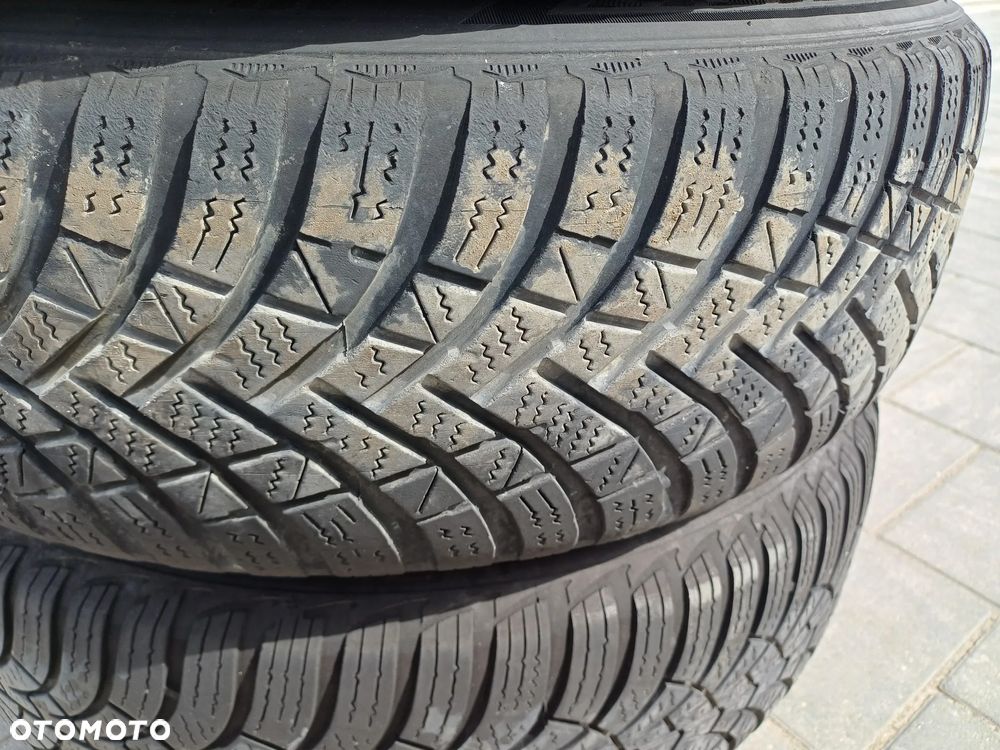 FELGI Z OPONAMI KOŁA ALUMINIOWE MERCEDES R15 5X112 66,6 mm OPONY GOODYEARS R15 185/65 2021r ZIMA NR33 - 17