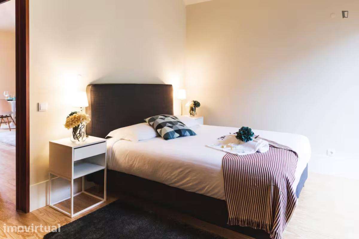 Apartamento com 1 quartos - localizado em Vitória Porto - Grande imagem: 2/16