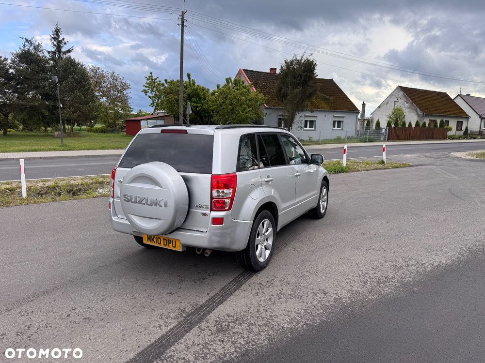 Suzuki Grand Vitara 1.9 DDiS Comfort + DPF Family - 10