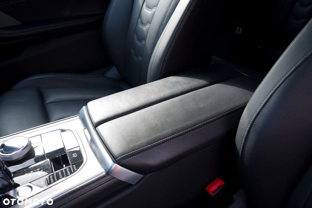 BMW Seria 8 840d xDrive - 18