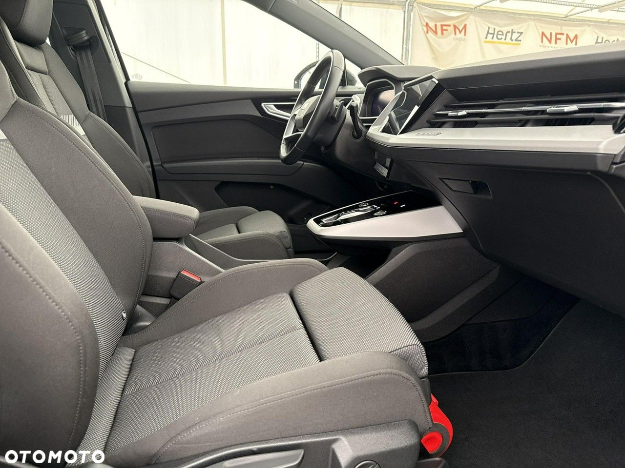 Audi Q4 - 26
