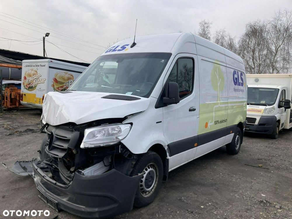Mercedes-Benz Sprinter - 1