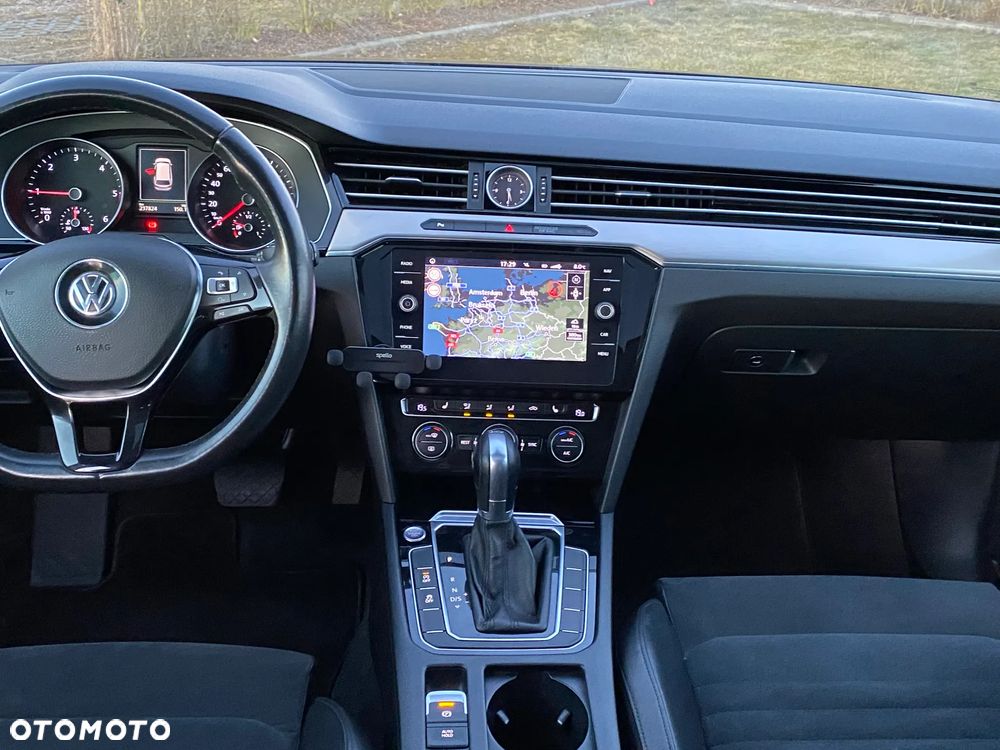 Volkswagen Passat 2.0 TDI BMT Highline DSG - 9