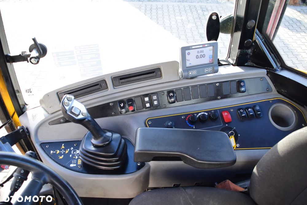 JCB 407 - 20