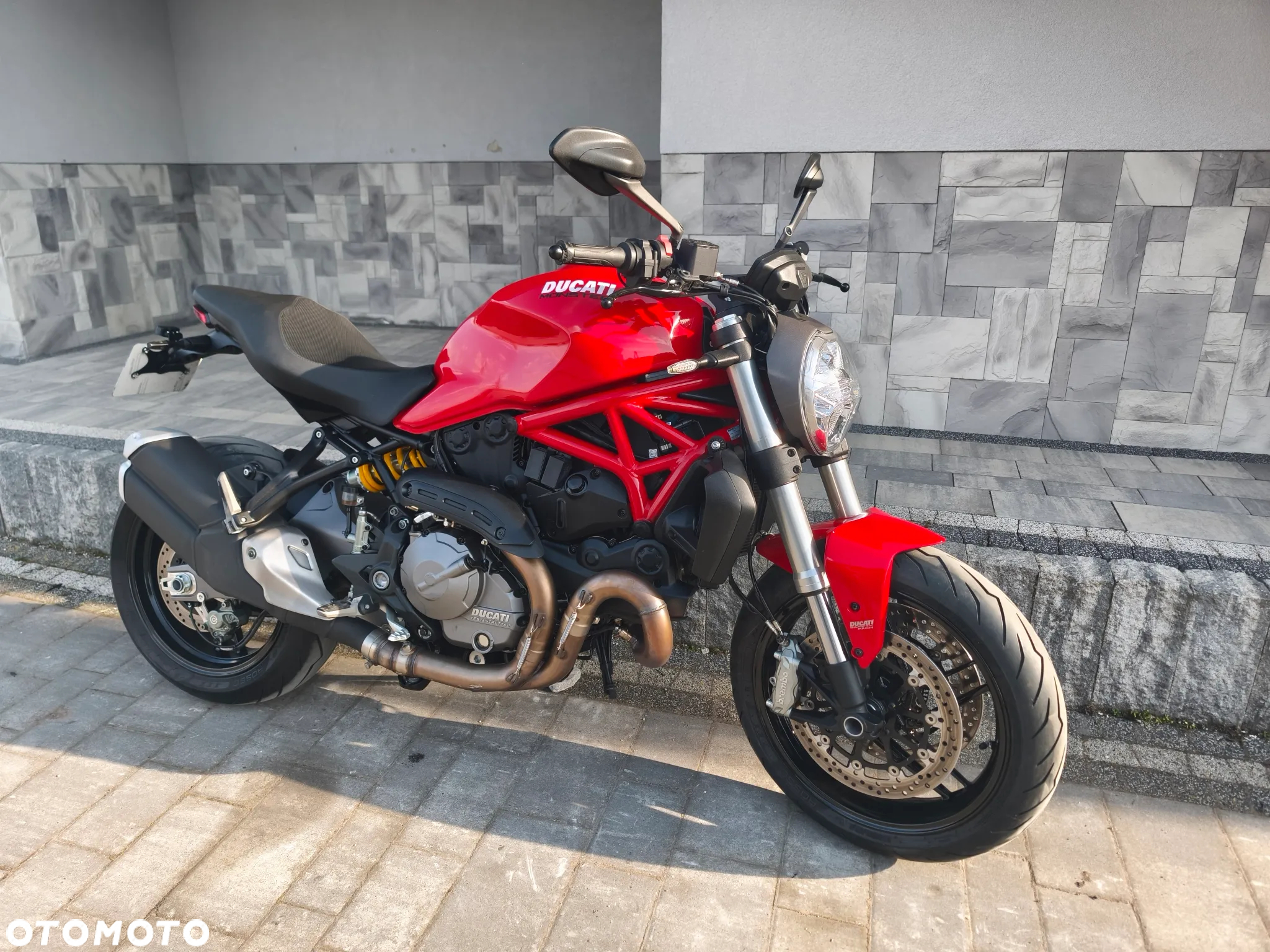 Ducati Monster - 12