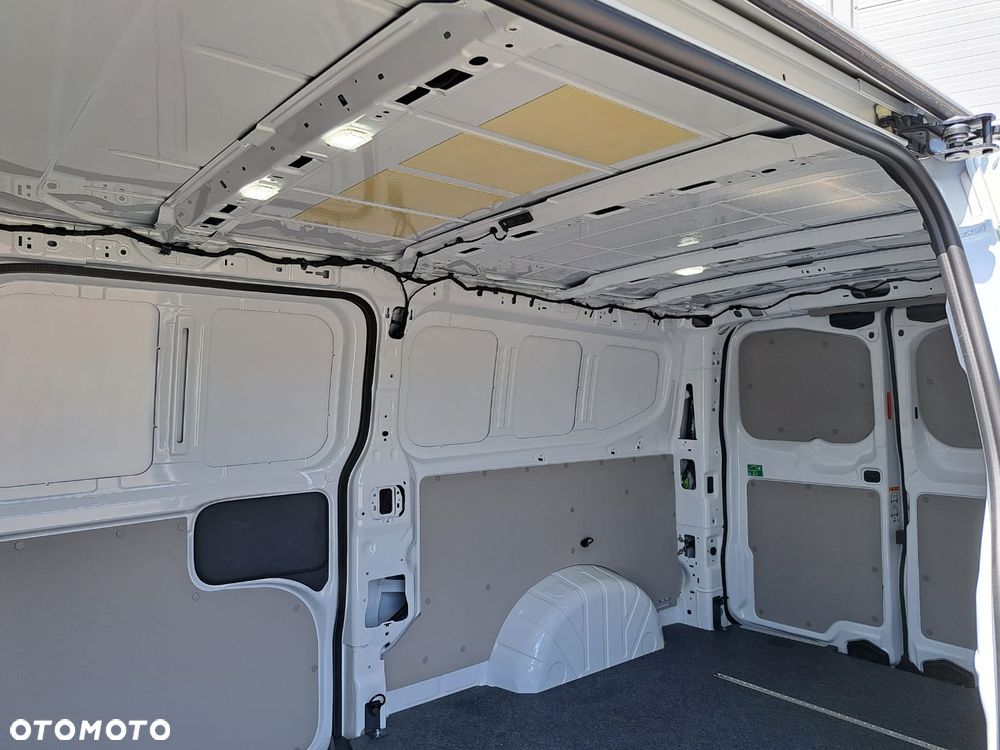 Volkswagen T7 Furgon - 13