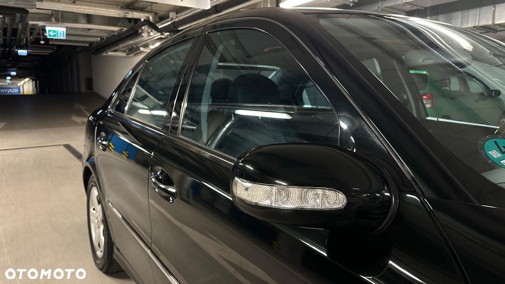 Mercedes-Benz Klasa E 350 7G-TRONIC Avantgarde - 40