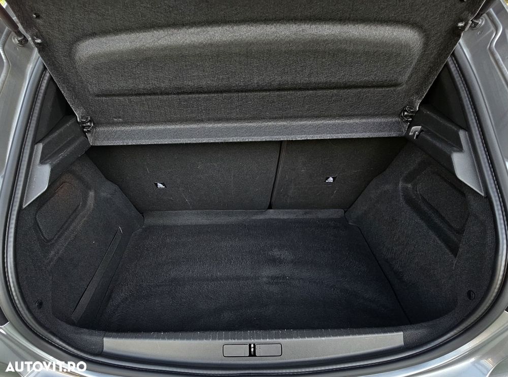 Peugeot 208 PureTech 100 EAT8 Active - 19