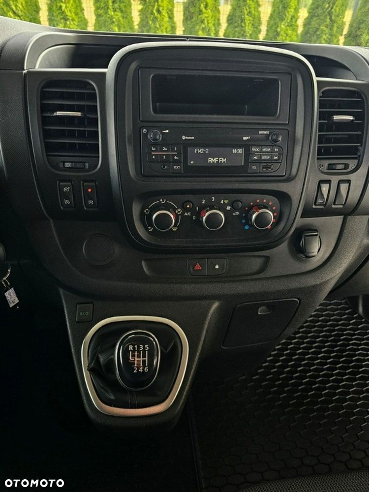 Renault Trafic - 18