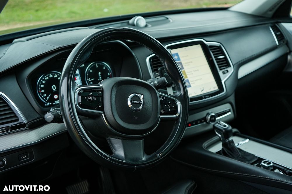 Volvo XC 90 D5 AWD Geartonic First Edition - 27