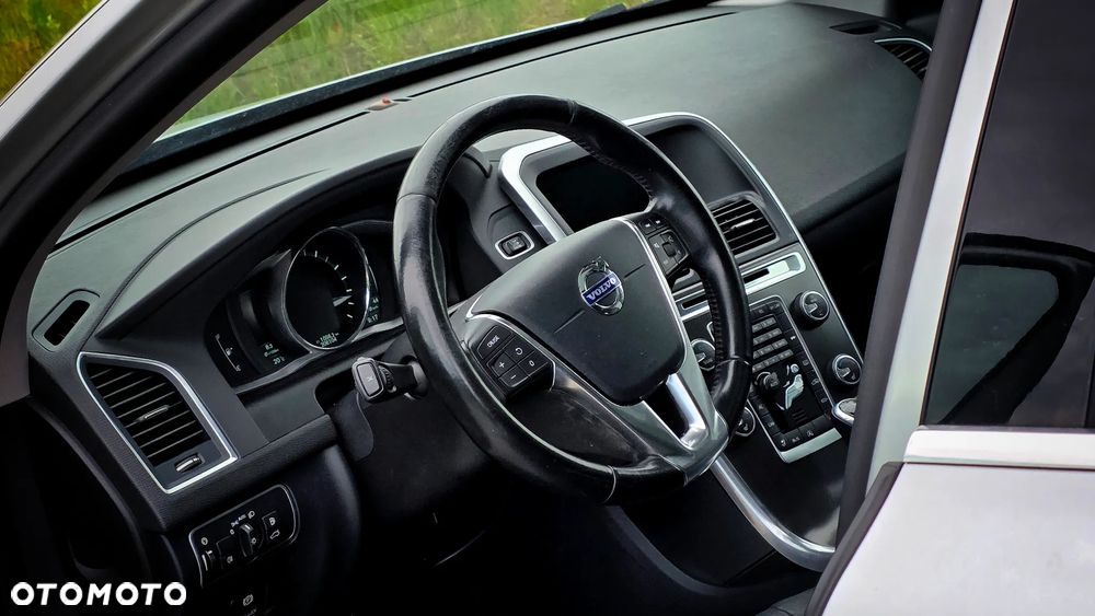 Volvo XC 60 T5 Geartronic Kinetic - 18