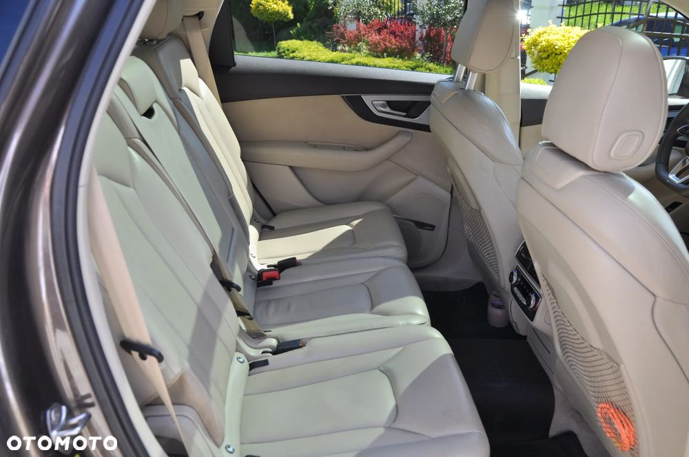 Audi Q7 3.0 TDI Quattro Tiptronic - 17