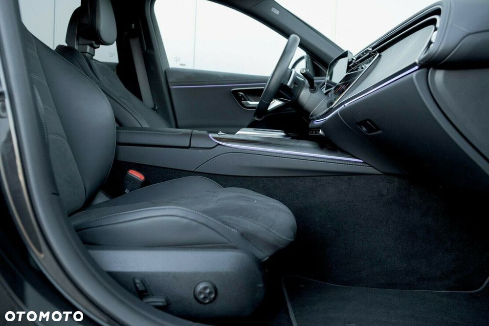 Mercedes-Benz Klasa E - 29