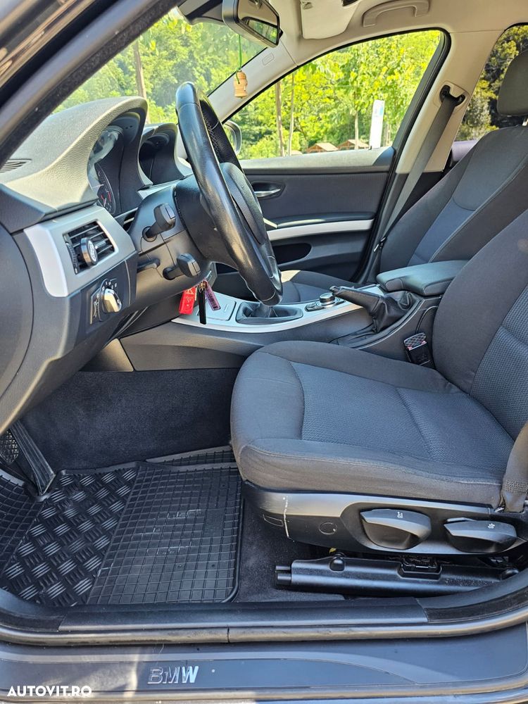 BMW Seria 3 318d DPF - 2